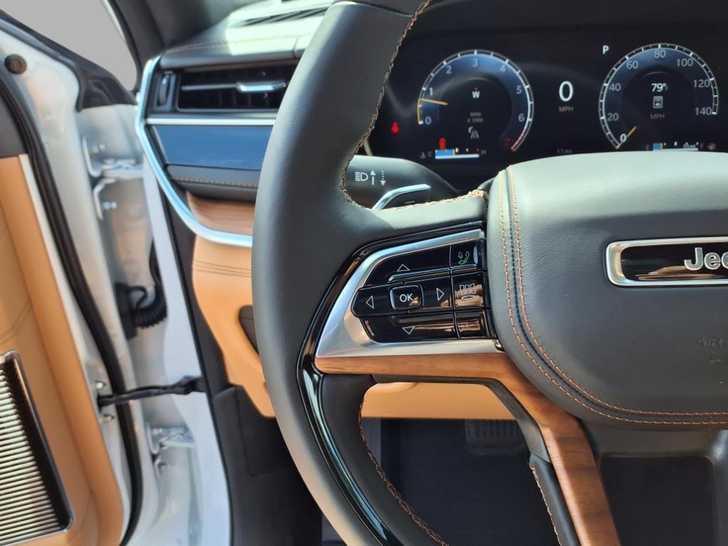 new 2025 Jeep Grand Cherokee car, priced at $60,760