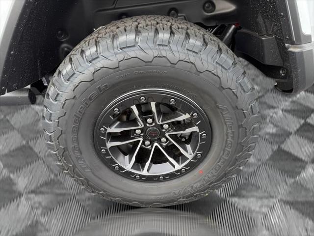 new 2025 Jeep Wrangler car, priced at $59,217