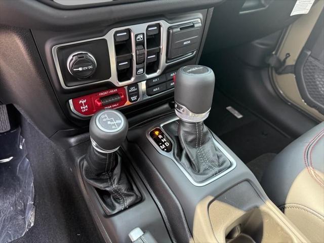 new 2025 Jeep Gladiator car, priced at $50,233