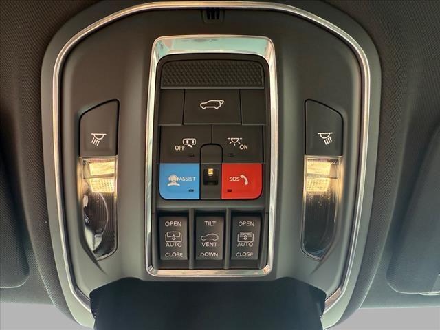 new 2025 Jeep Grand Cherokee car, priced at $47,572