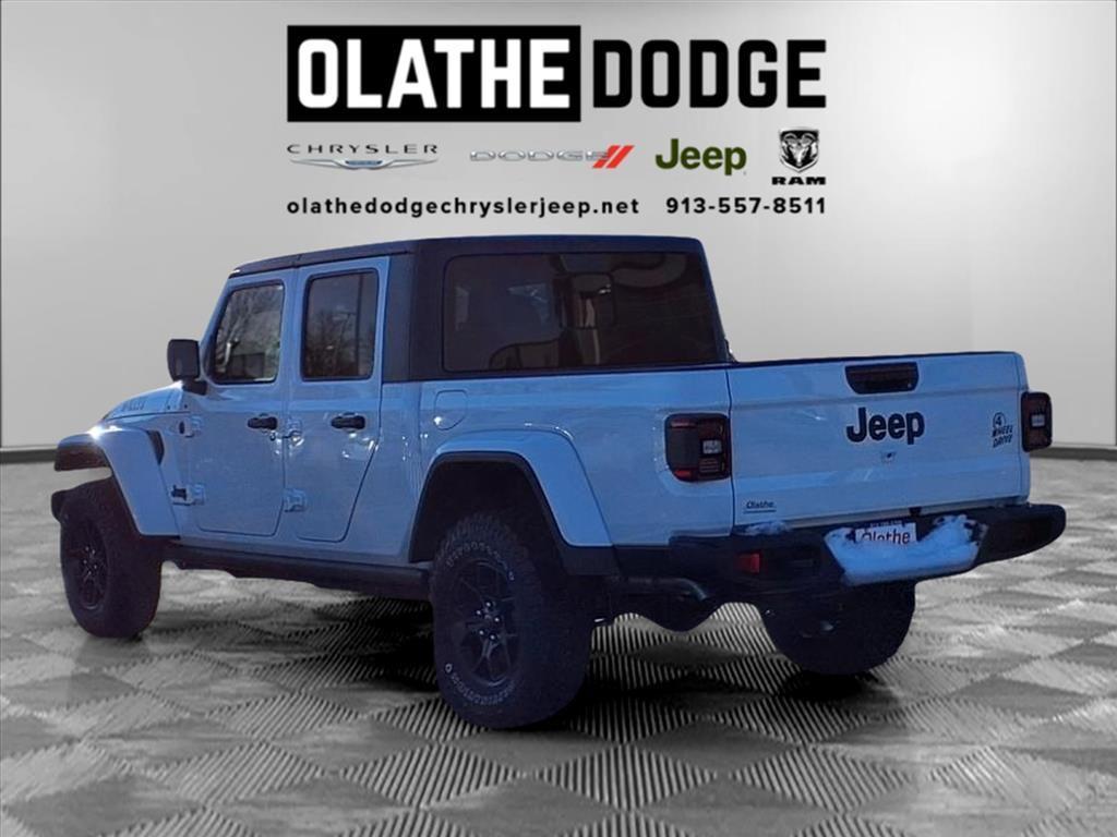 new 2025 Jeep Gladiator car, priced at $43,445