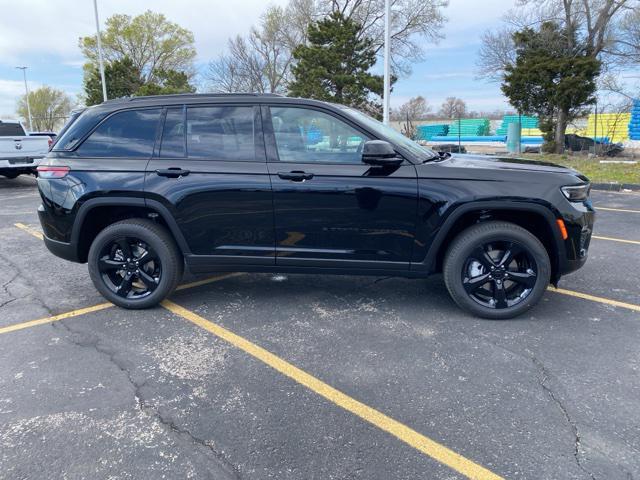 new 2024 Jeep Grand Cherokee car, priced at $42,285