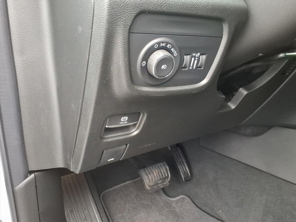 new 2025 Jeep Grand Cherokee car, priced at $45,719