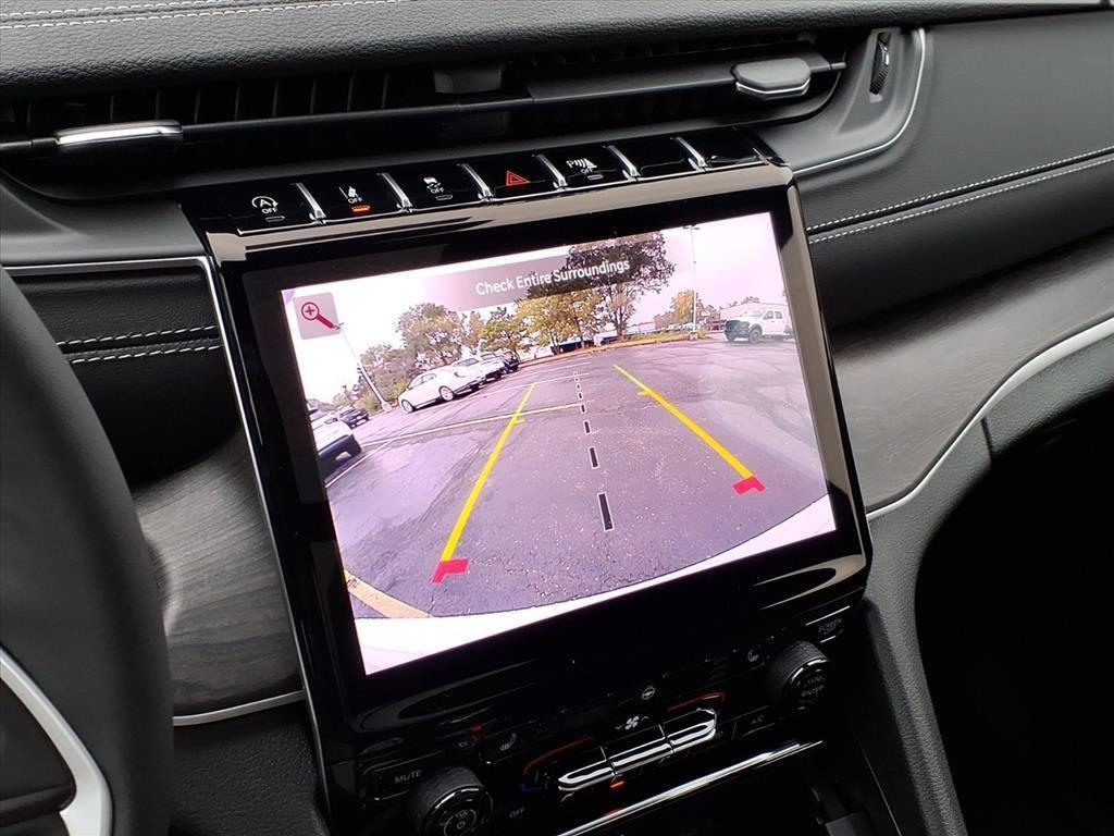 new 2025 Jeep Grand Cherokee car, priced at $45,719