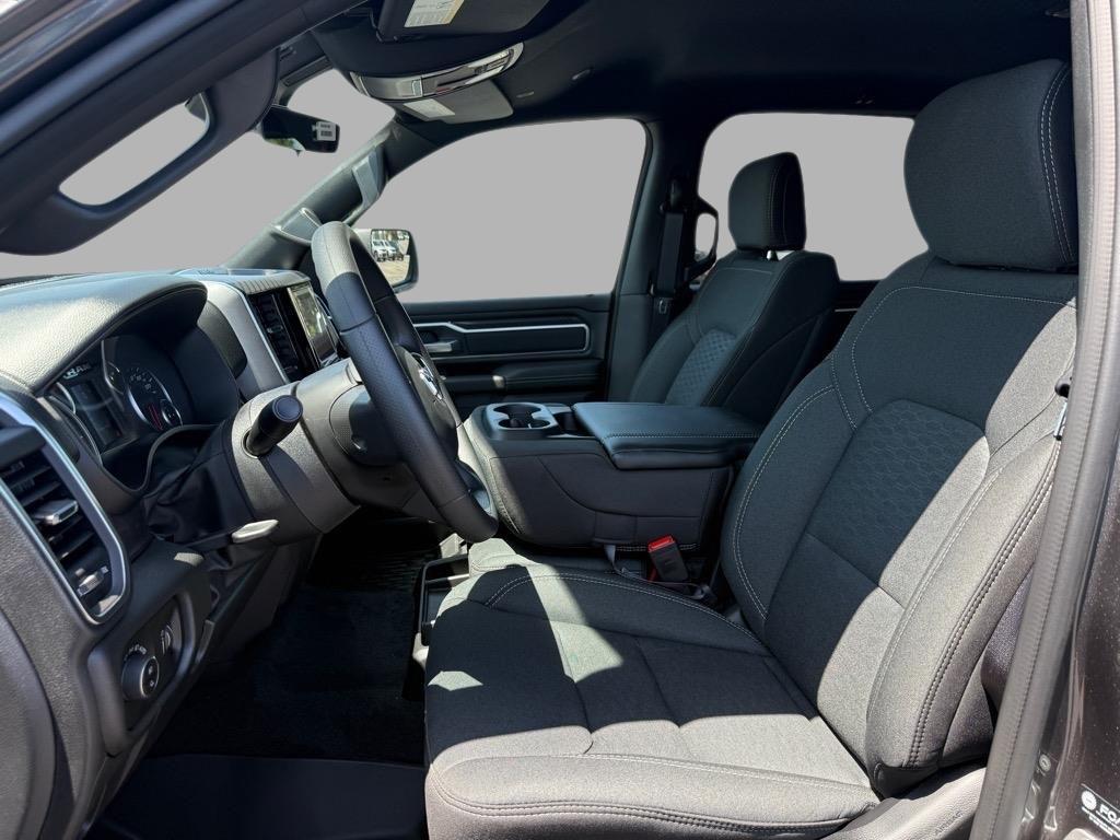 new 2025 Ram 1500 car, priced at $42,976