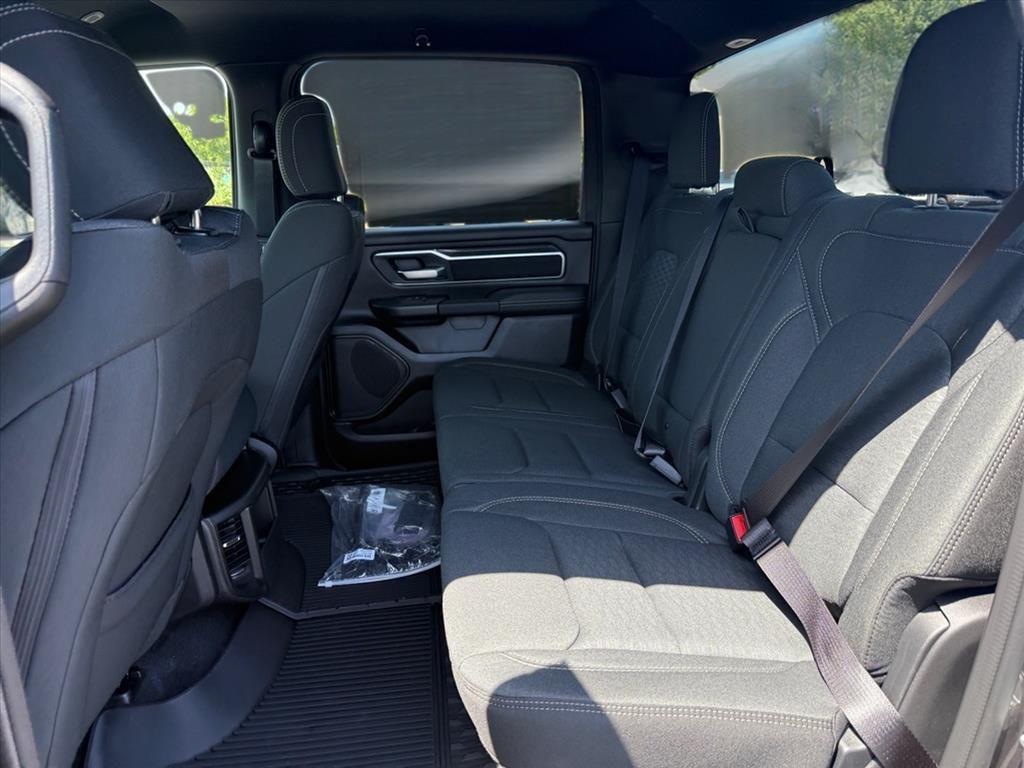 new 2025 Ram 1500 car, priced at $42,976