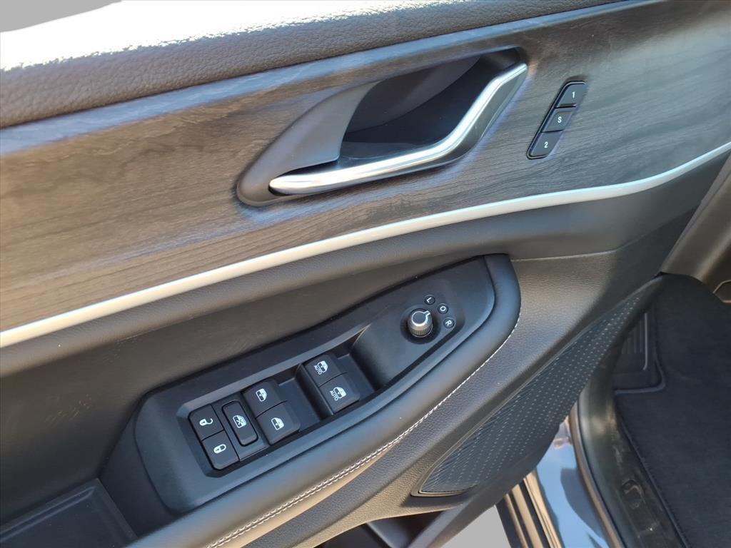 new 2025 Jeep Grand Cherokee L car, priced at $53,528