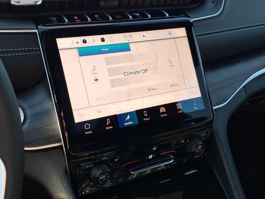 new 2025 Jeep Grand Cherokee L car, priced at $53,528