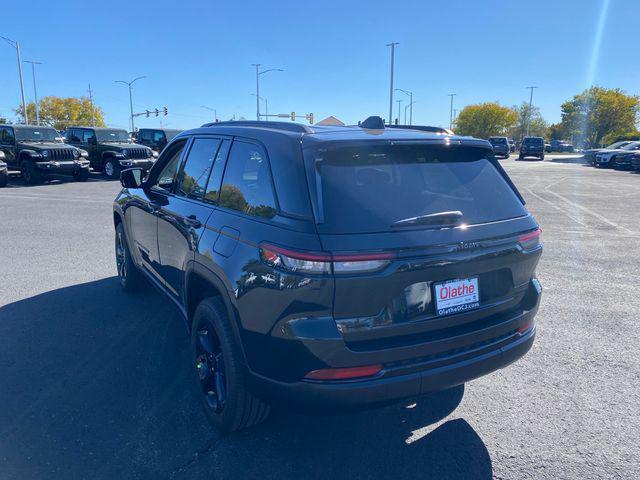 new 2024 Jeep Grand Cherokee car, priced at $44,655