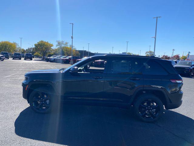 new 2024 Jeep Grand Cherokee car, priced at $44,655