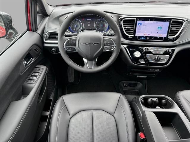 new 2025 Chrysler Pacifica car, priced at $38,800