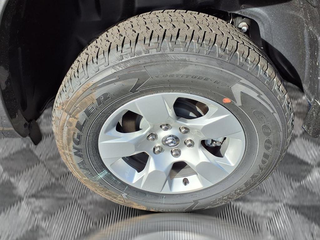 new 2025 Ram 1500 car, priced at $44,217