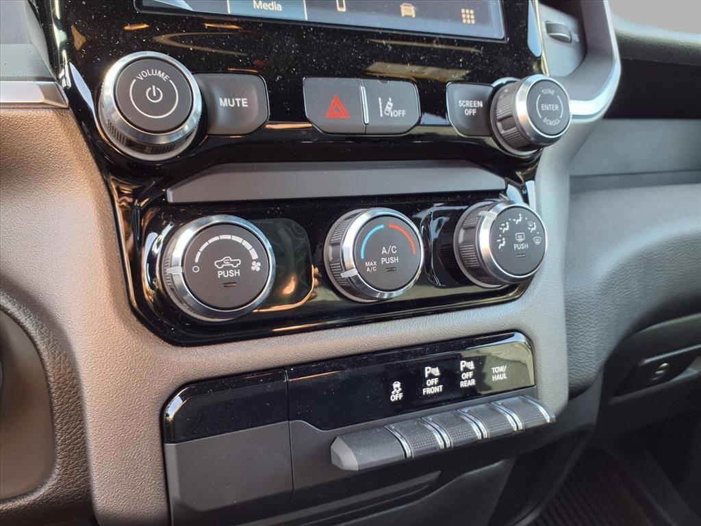 new 2025 Ram 1500 car, priced at $44,217