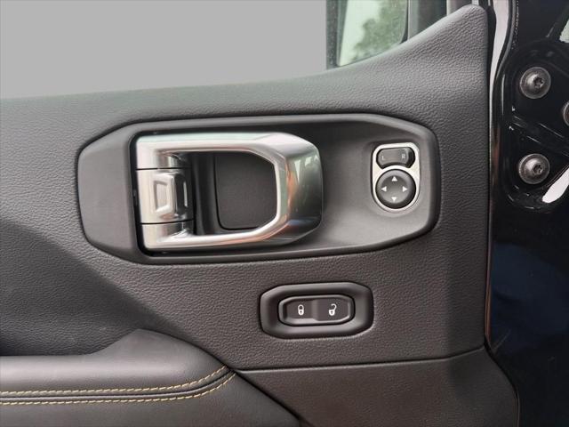 new 2025 Jeep Wrangler car, priced at $54,382