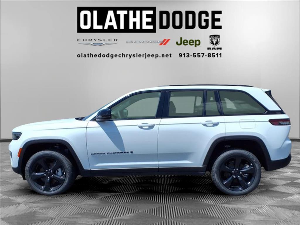 new 2025 Jeep Grand Cherokee car, priced at $40,168