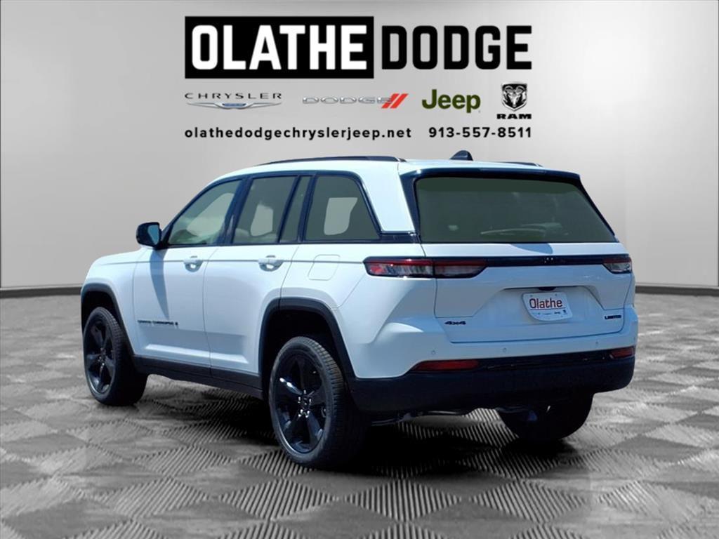 new 2025 Jeep Grand Cherokee car, priced at $40,168