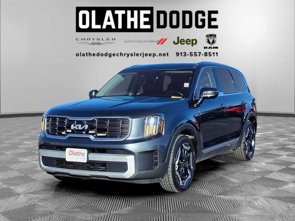 used 2024 Kia Telluride car, priced at $34,615