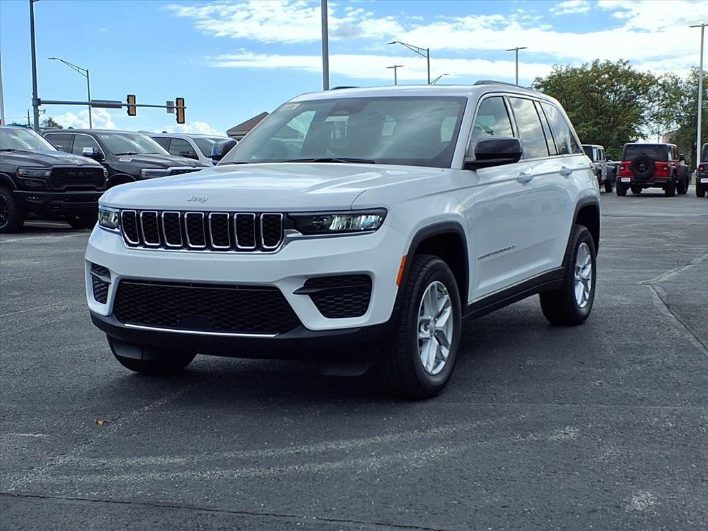 new 2025 Jeep Grand Cherokee car, priced at $36,729
