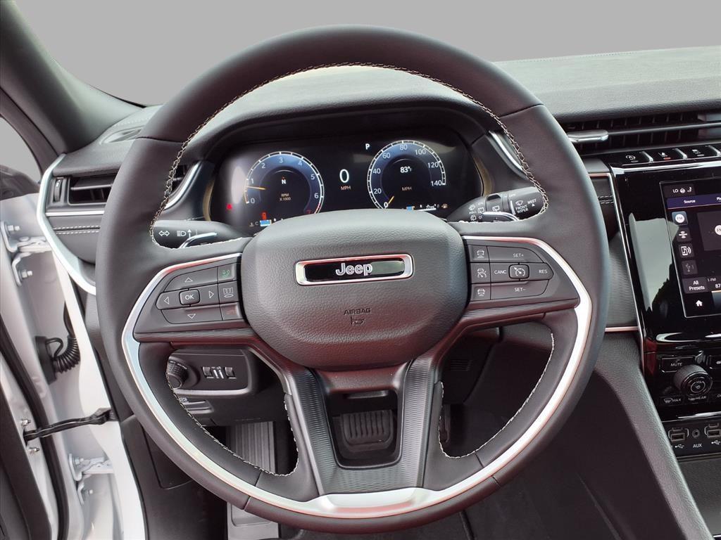 new 2025 Jeep Grand Cherokee car, priced at $36,729