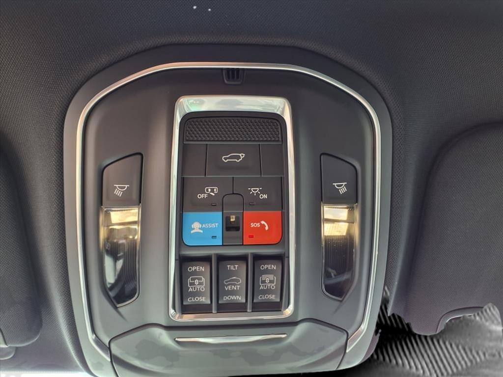 new 2025 Jeep Wagoneer S car, priced at $45,897