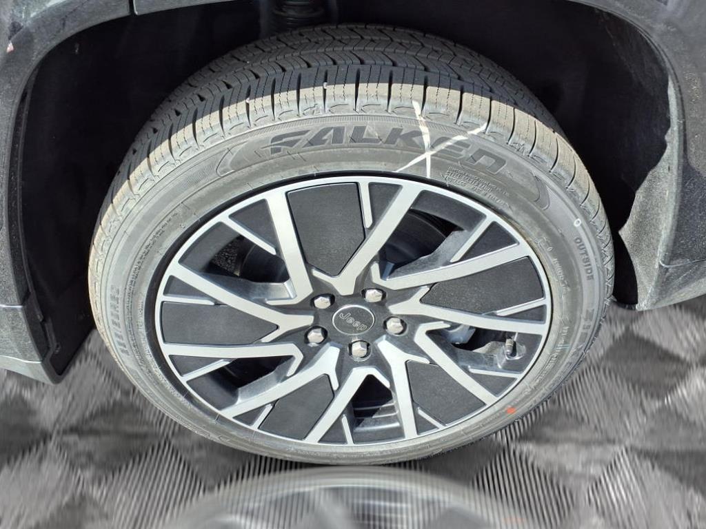 new 2025 Jeep Wagoneer S car, priced at $45,897