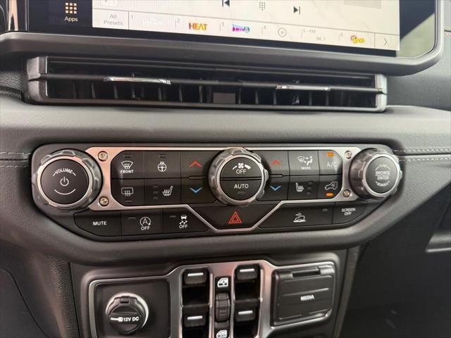 new 2025 Jeep Gladiator car, priced at $41,150