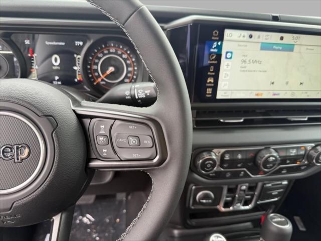 new 2025 Jeep Gladiator car, priced at $41,150