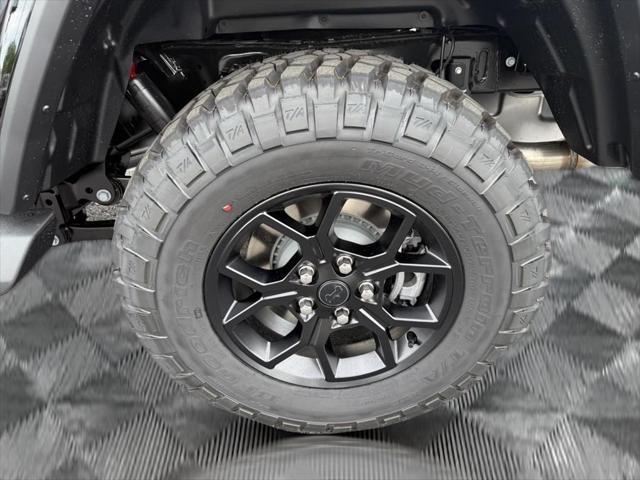 new 2025 Jeep Gladiator car, priced at $41,150