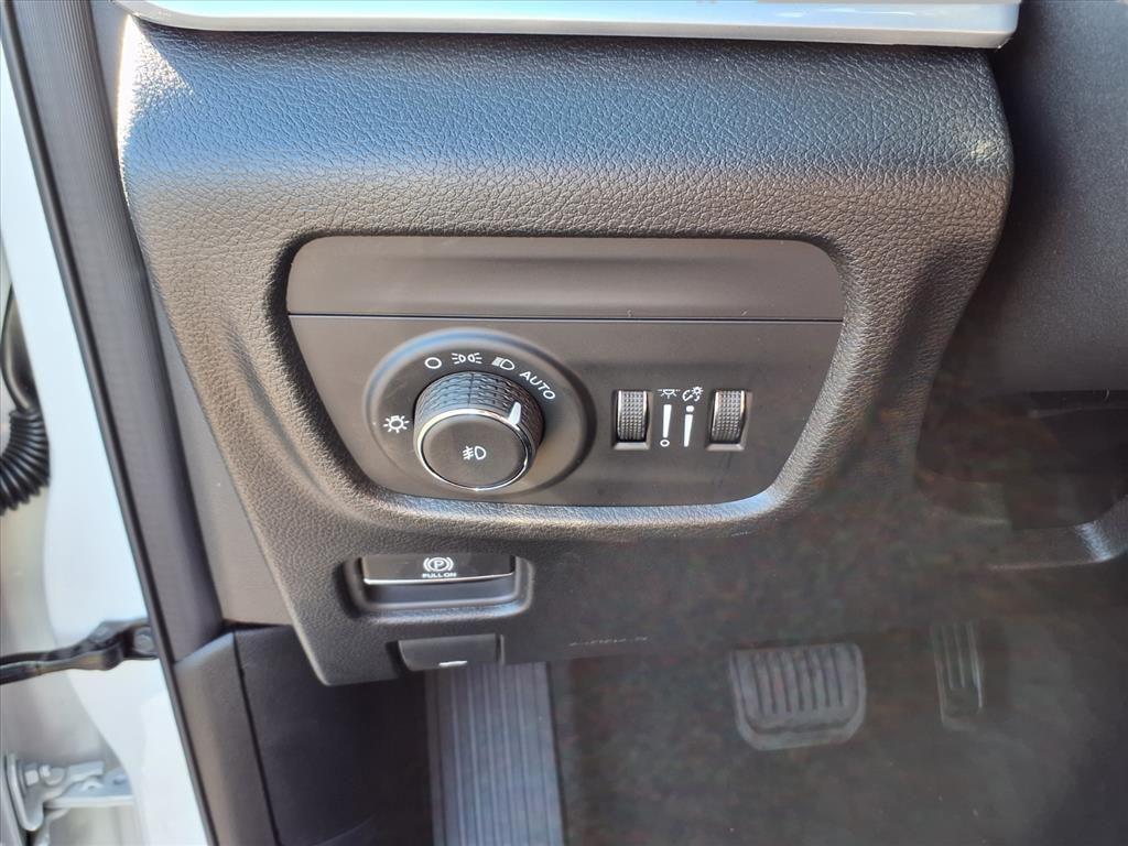 new 2025 Jeep Grand Cherokee L car, priced at $50,388