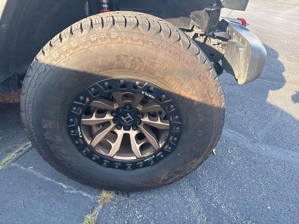used 2020 Jeep Gladiator car, priced at $32,929