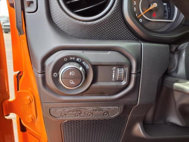 new 2025 Jeep Gladiator car, priced at $51,900