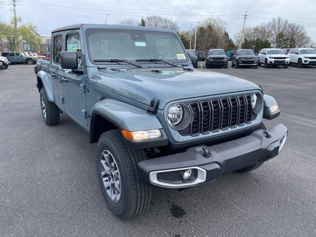 new 2024 Jeep Gladiator car, priced at $48,235