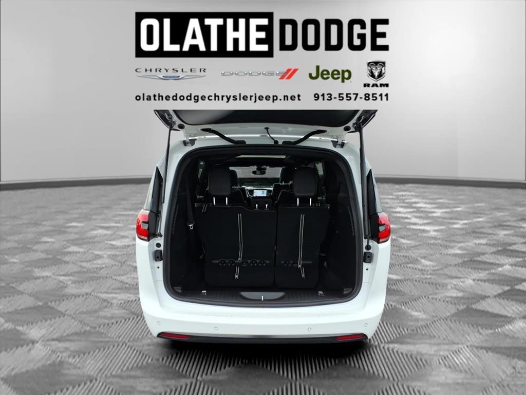 new 2026 Chrysler Pacifica car, priced at $50,469