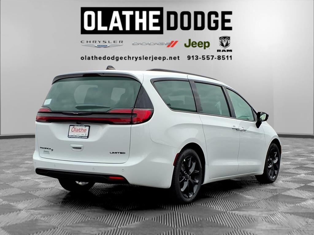 new 2026 Chrysler Pacifica car, priced at $50,469