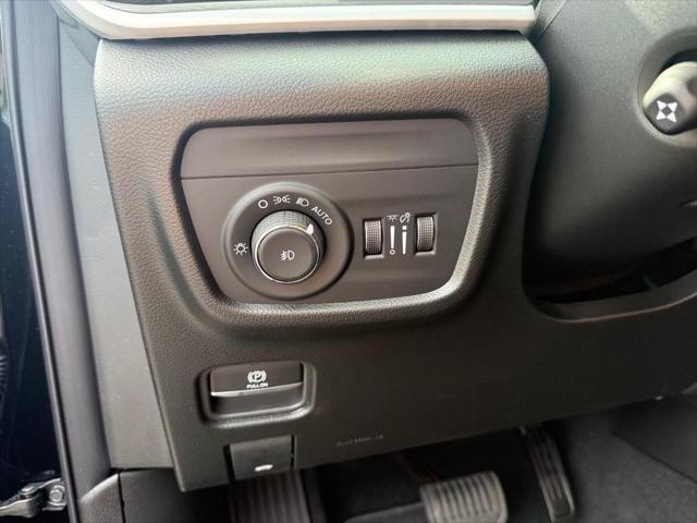 new 2025 Jeep Grand Cherokee L car, priced at $48,861
