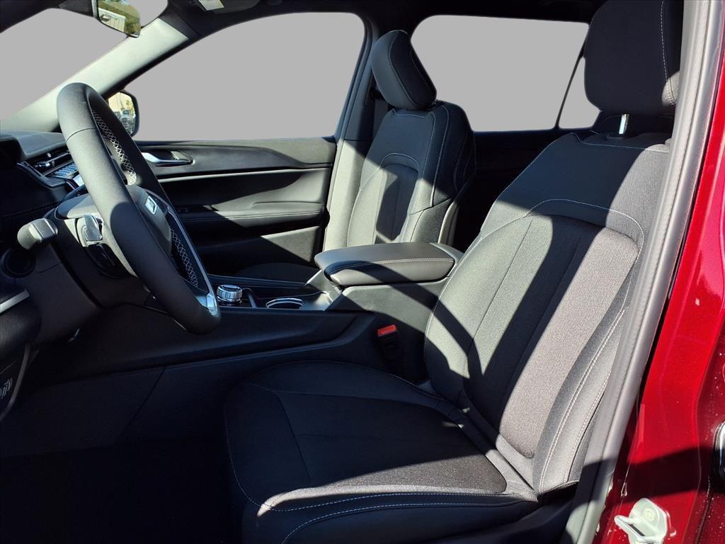 new 2025 Jeep Grand Cherokee L car, priced at $38,950