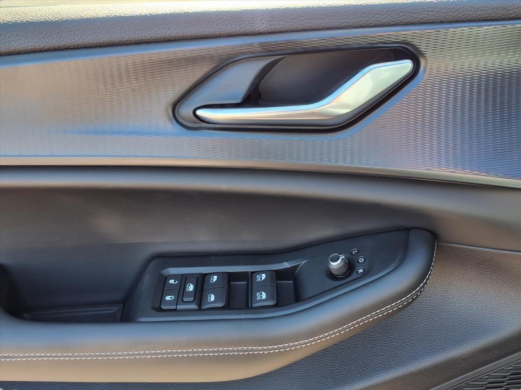 new 2025 Jeep Grand Cherokee L car, priced at $38,950