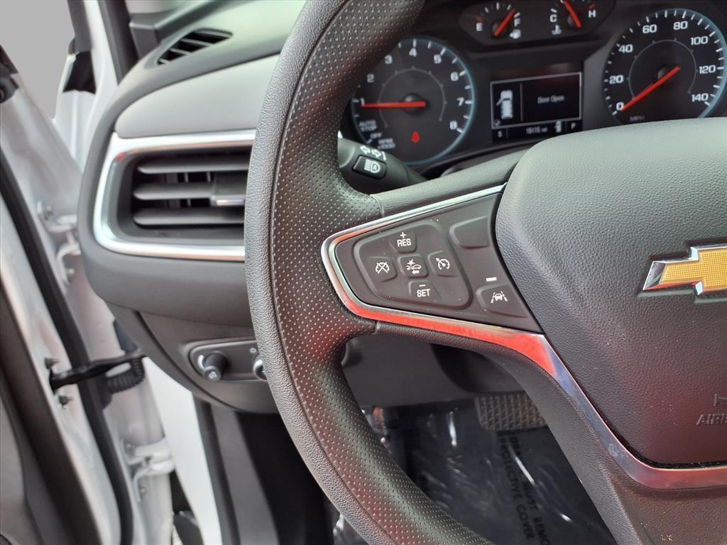used 2024 Chevrolet Equinox car, priced at $22,289