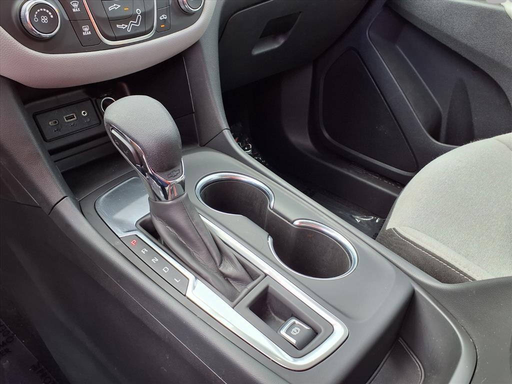 used 2024 Chevrolet Equinox car, priced at $22,289