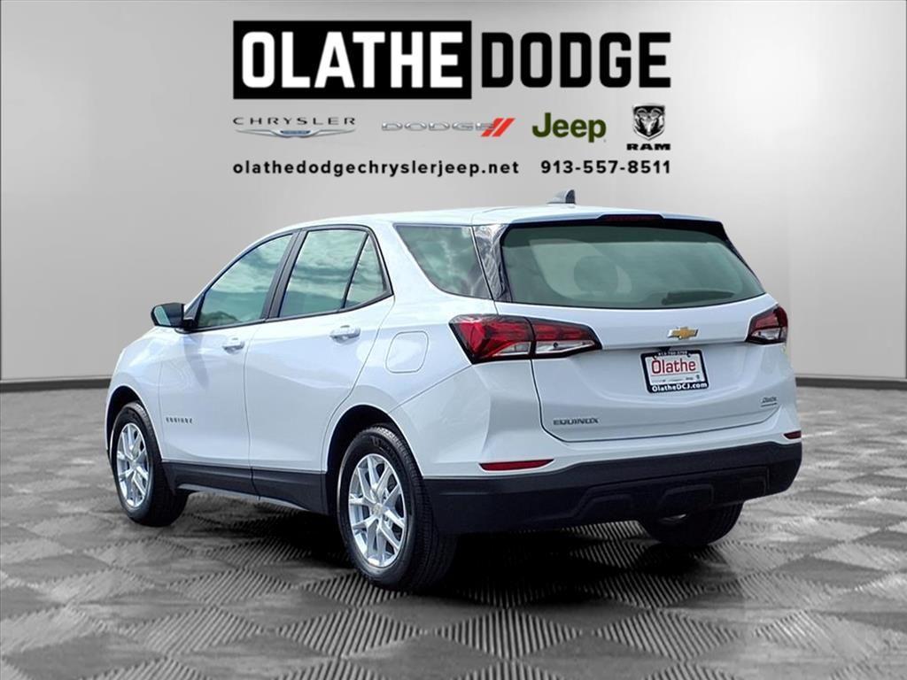 used 2024 Chevrolet Equinox car, priced at $22,289
