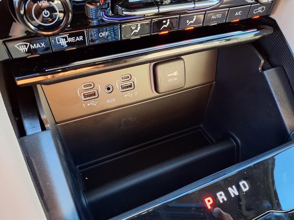 new 2025 Jeep Grand Cherokee L car, priced at $44,097