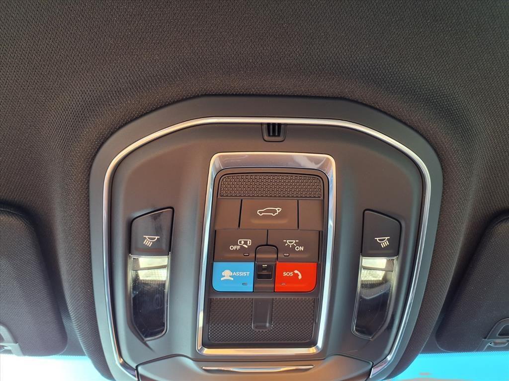 new 2025 Jeep Grand Cherokee L car, priced at $44,097