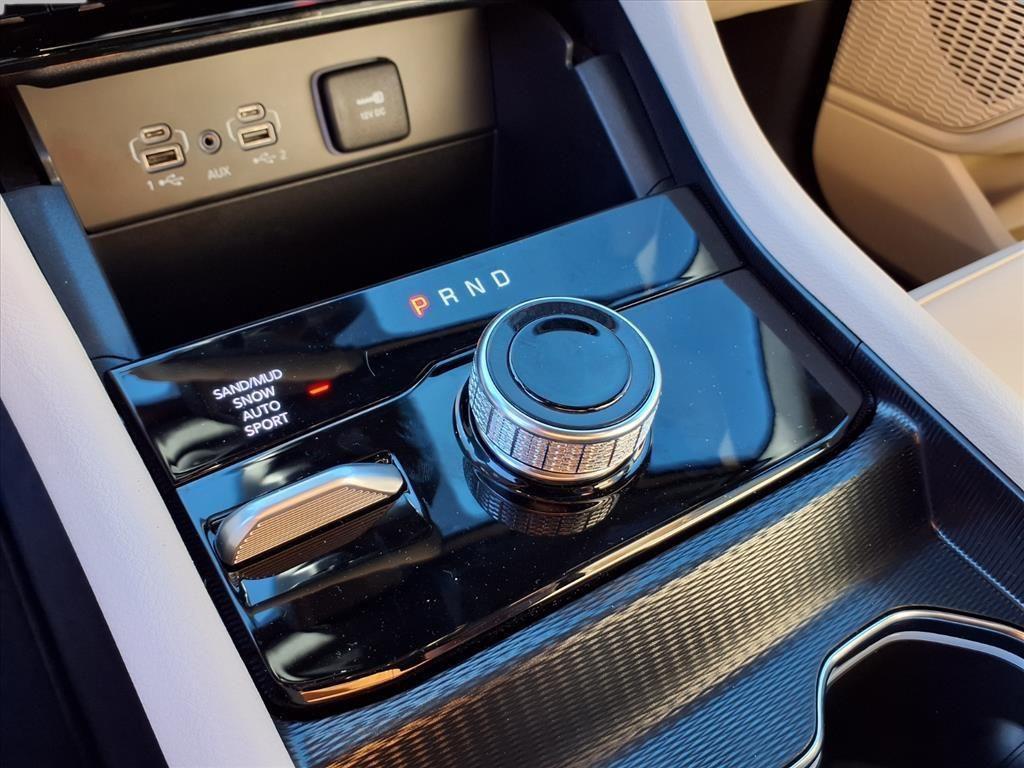 new 2025 Jeep Grand Cherokee L car, priced at $44,097