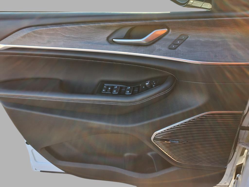 used 2022 Jeep Grand Cherokee car, priced at $31,995