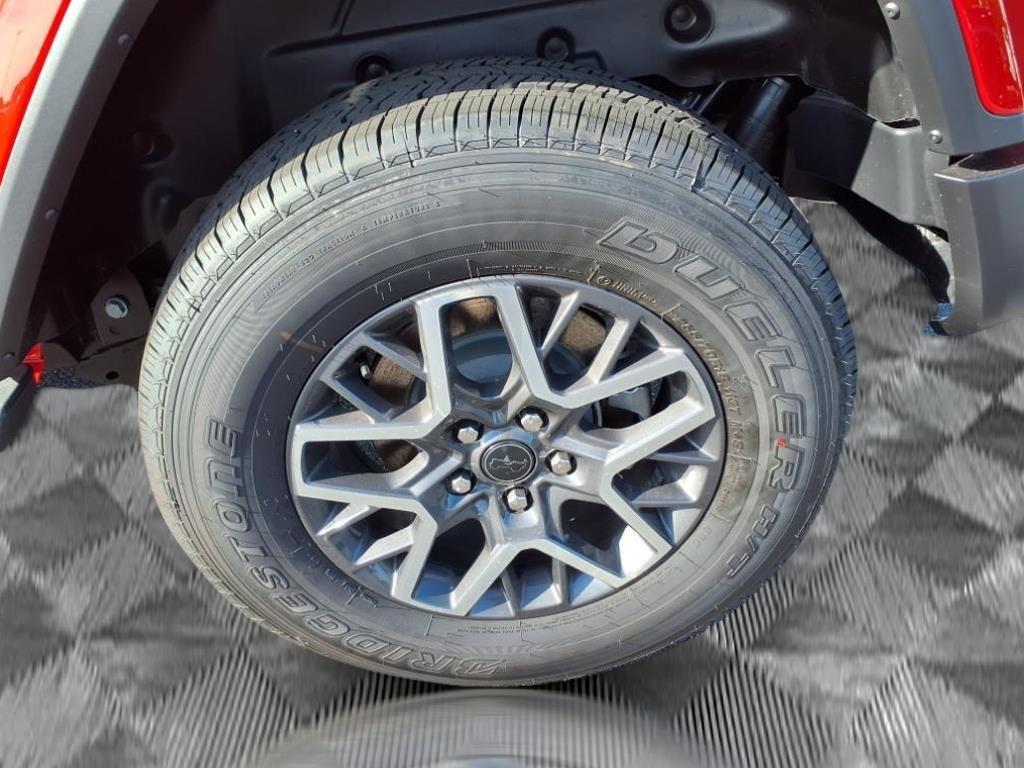 new 2025 Jeep Wrangler car, priced at $51,859