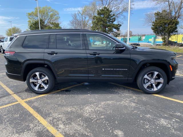 new 2024 Jeep Grand Cherokee L car, priced at $45,030