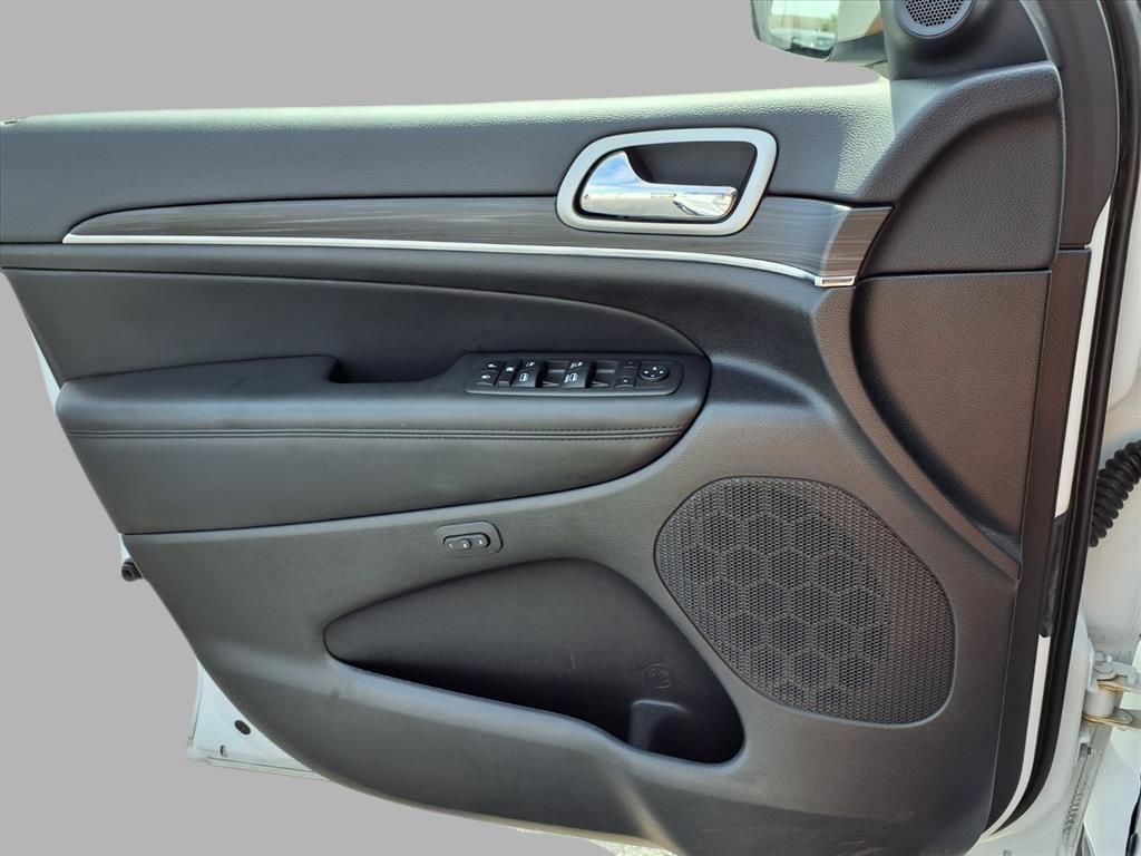 used 2022 Jeep Grand Cherokee car, priced at $29,167