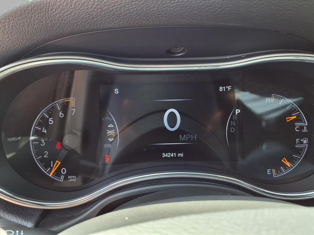 used 2022 Jeep Grand Cherokee car, priced at $29,167