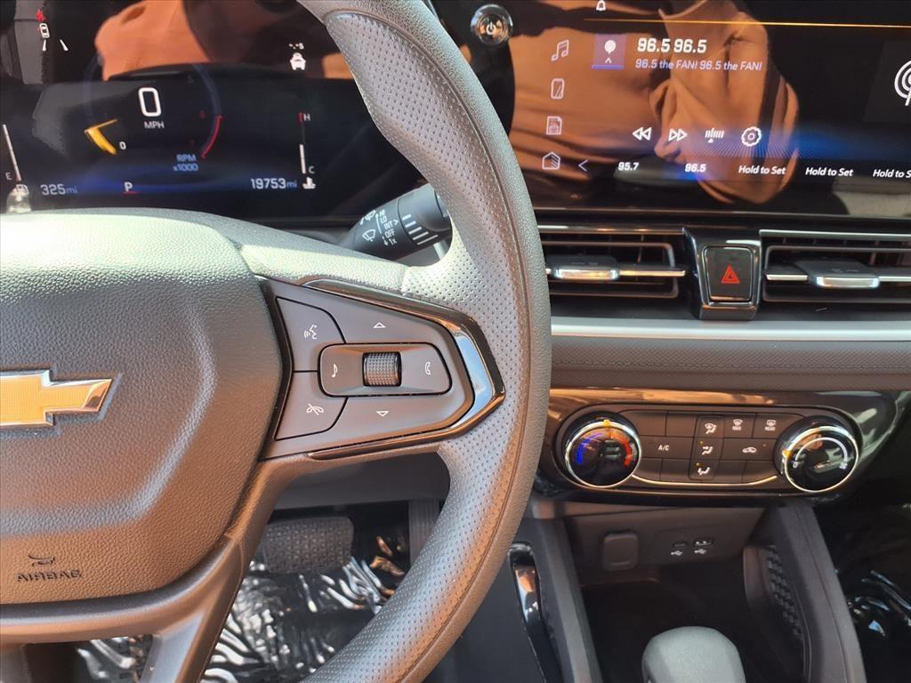 used 2025 Chevrolet TrailBlazer car, priced at $23,331