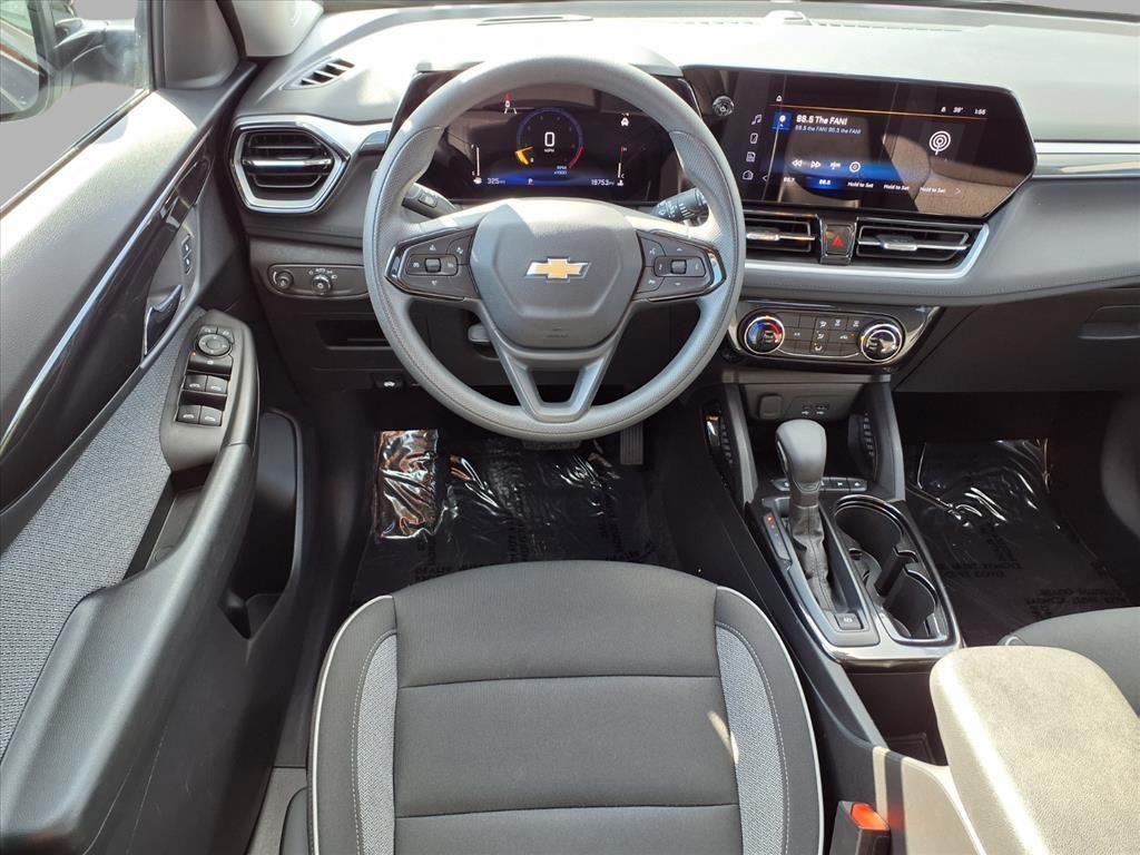 used 2025 Chevrolet TrailBlazer car, priced at $23,331
